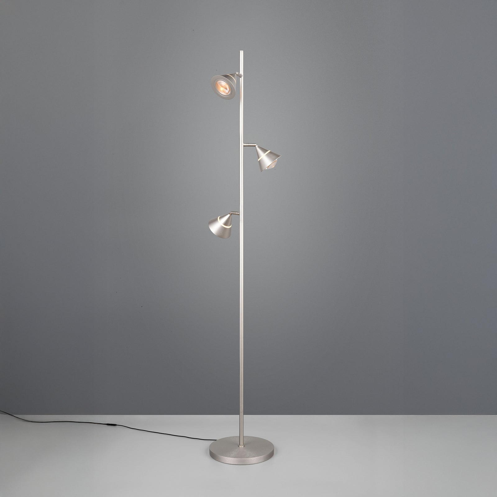 LED gulvlampe Romeo 3-lys matt nikkel glass CCT dimbar 150 cm detalj