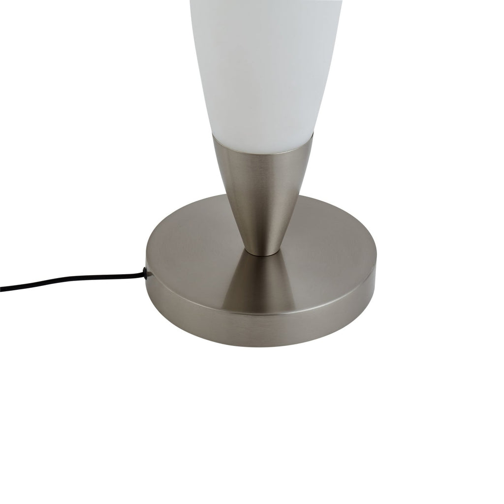 LED gulvlampe Tarell dimbar hvit/nikkel 146 cm 27W med kabel og bryter