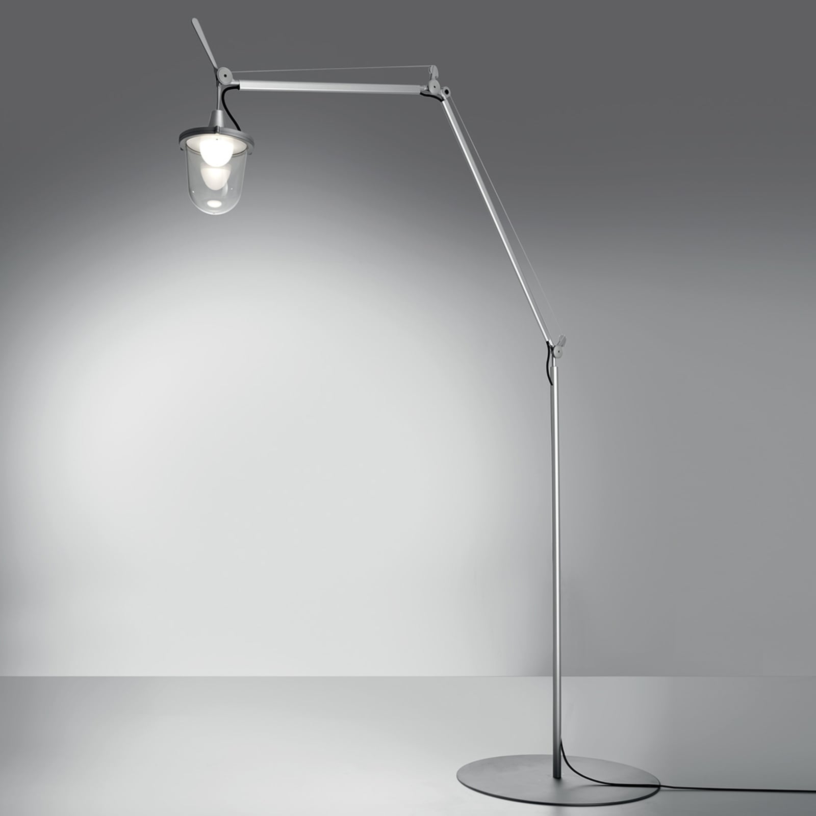 LED gulvlampe Tolomeo Lampione høydejusterbar IP44 forfra