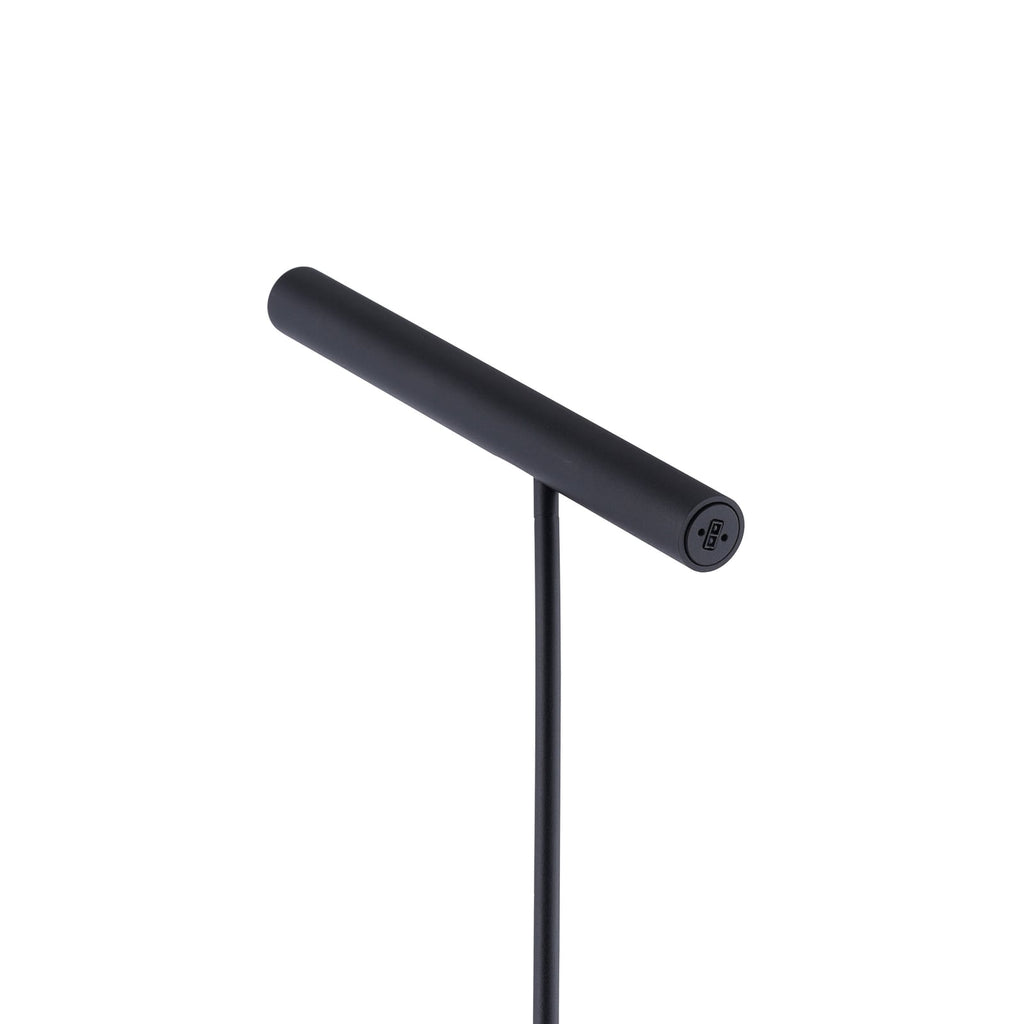 LED gulvlampe Tutua dimbar med berøringsdimmer svart montert i stue