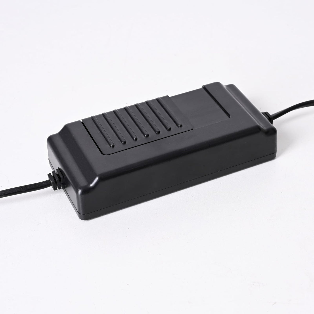 LED gulvlampe Twist dimbar sandfarget 143 cm visning av kabel og bryter
