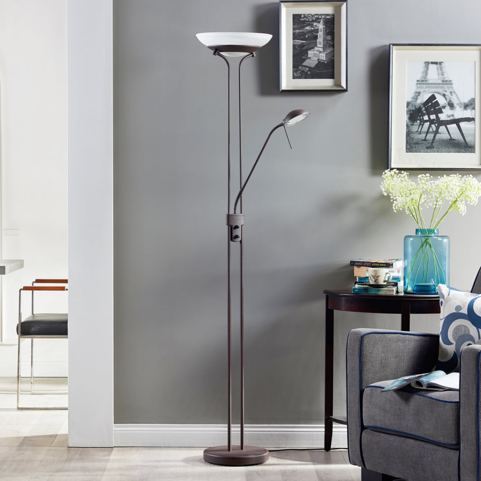 LED gulvlampe Yveta dimbar med leselampe rustfarget bakside
