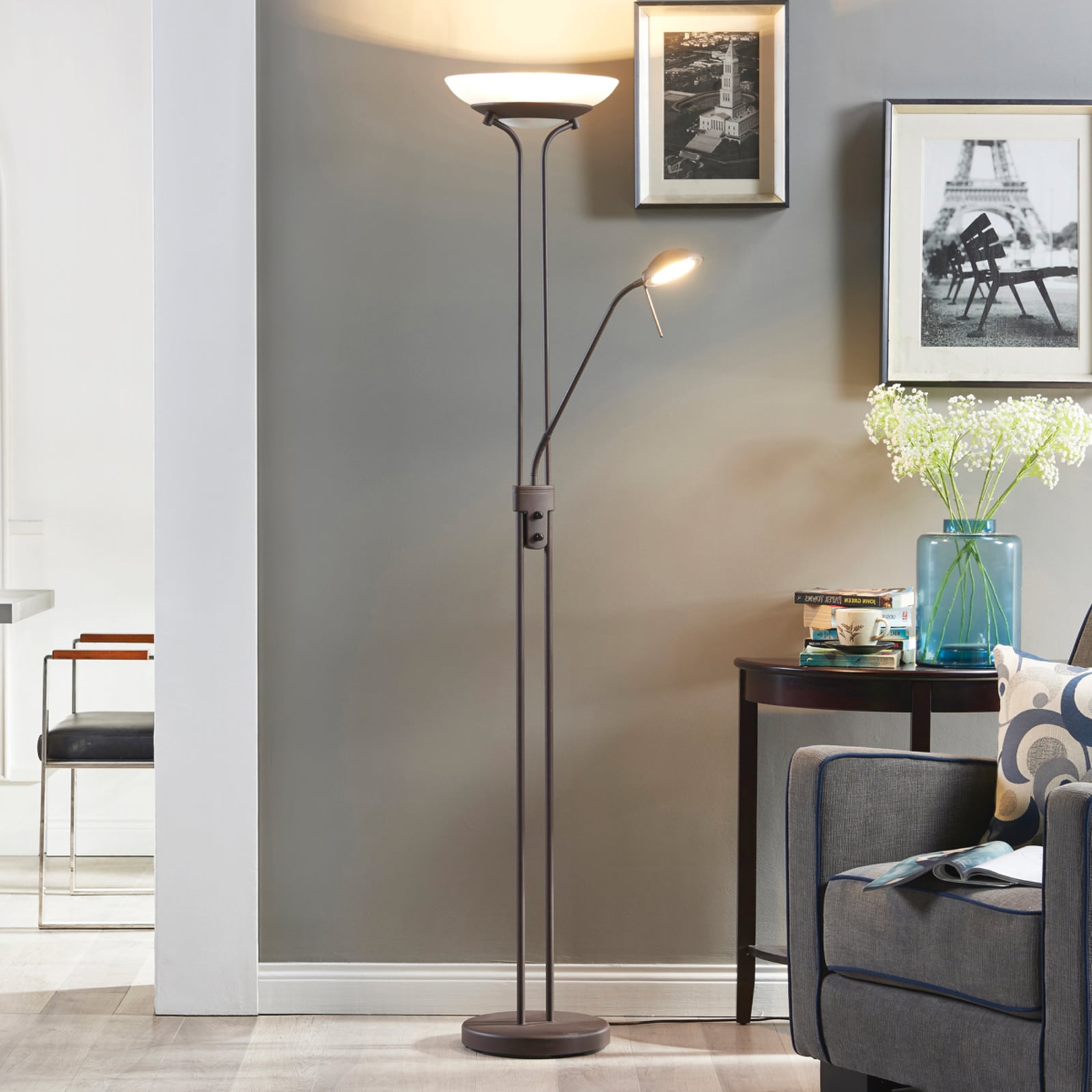 LED gulvlampe Yveta dimbar med leselampe rustfarget front