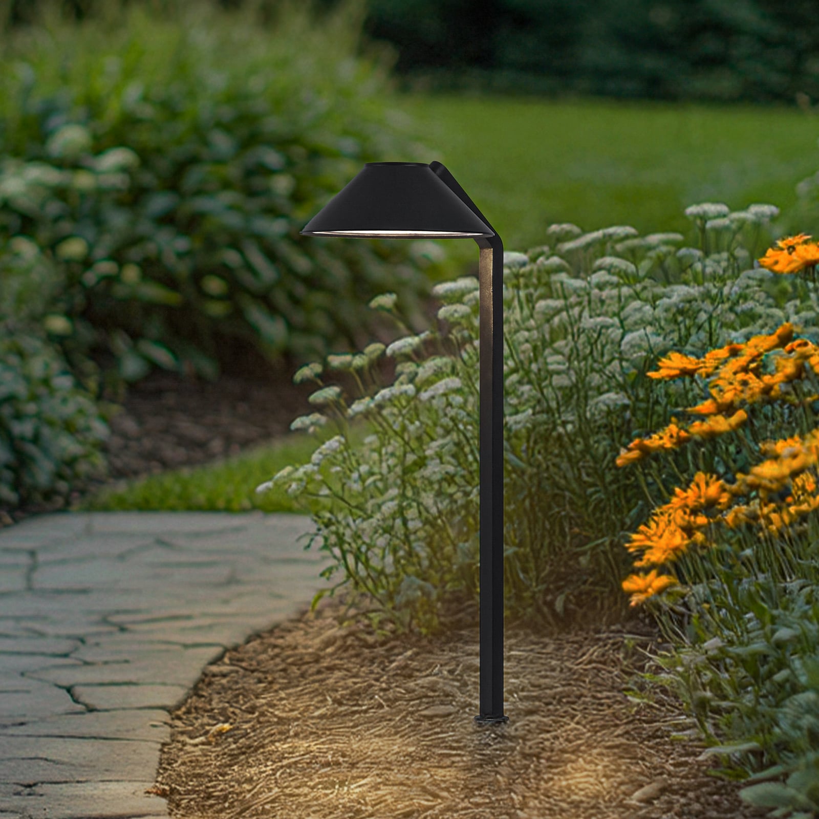 LED hagespot Capelo med jordspyd svart aluminium front