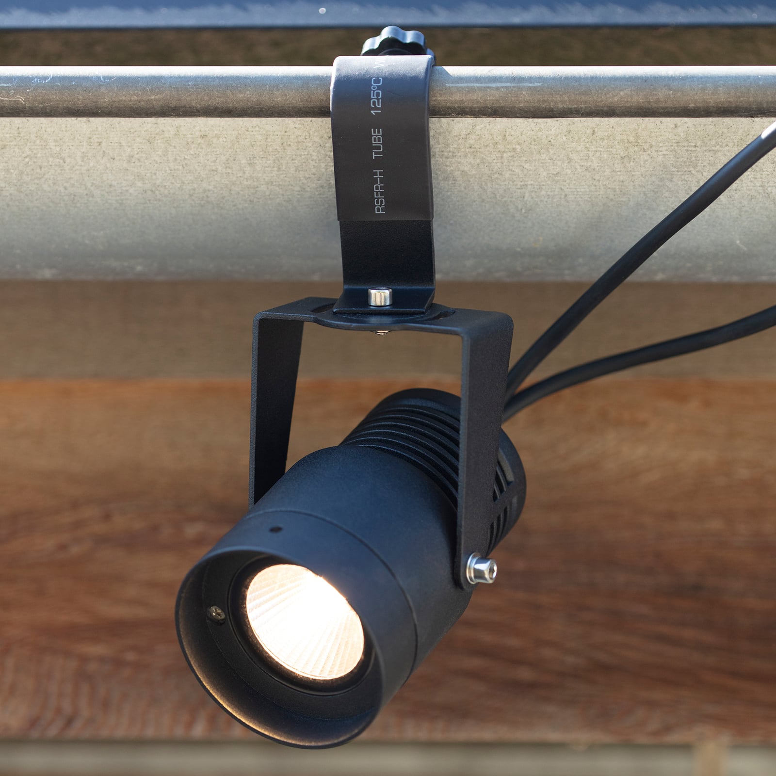 LED hagespot Garden 24 svart 9W dimbar med spyd IP44 bakside