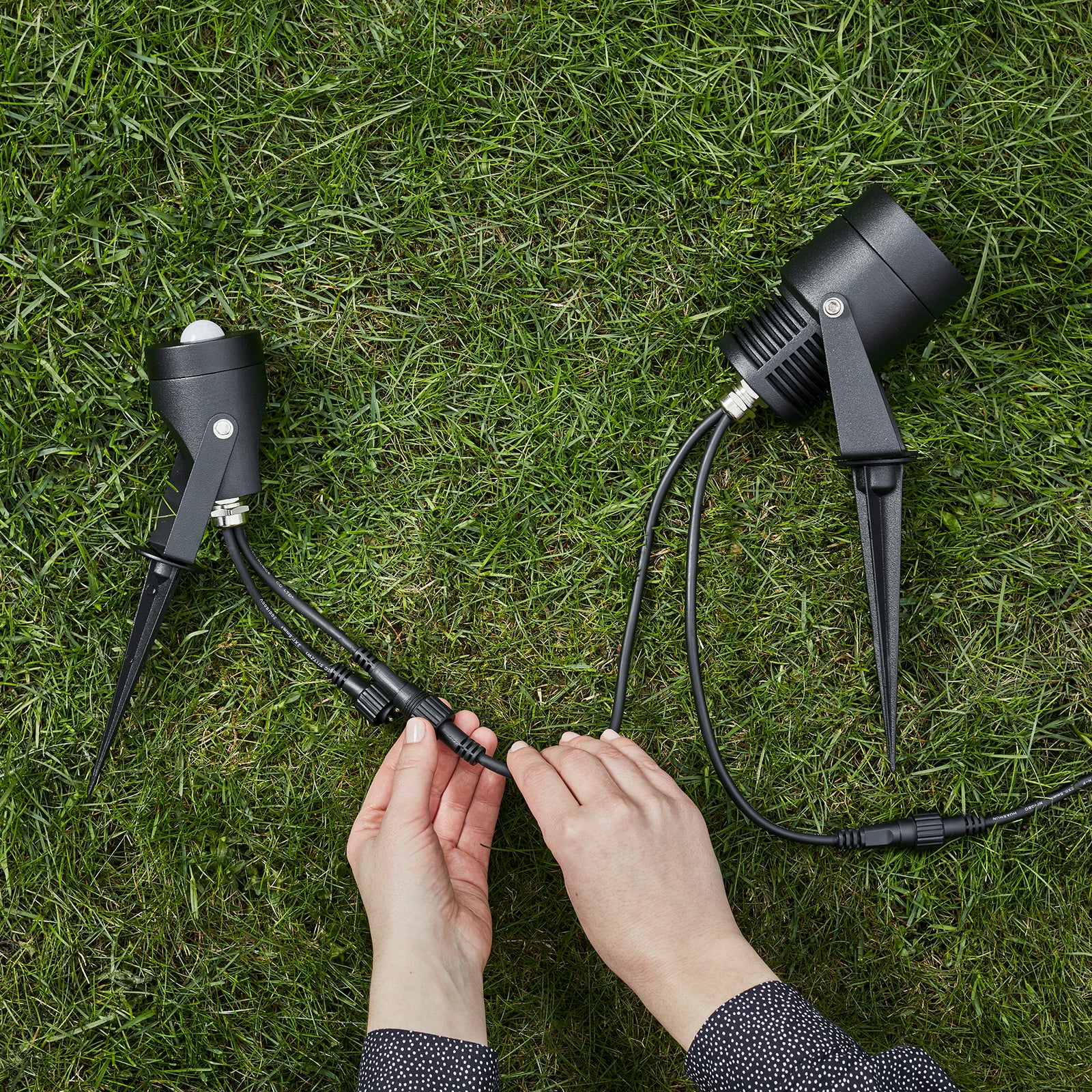 LED hagespot Garden 24 svart 9W dimbar med spyd IP44 nærbilde av LED-lyskilde