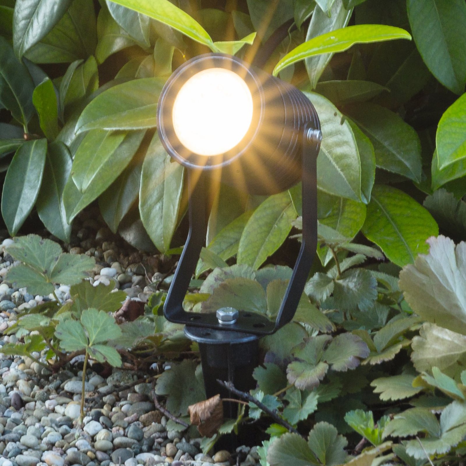 LED hagespot med jordspyd svingbar svart 6W IP65 Heitronic forside