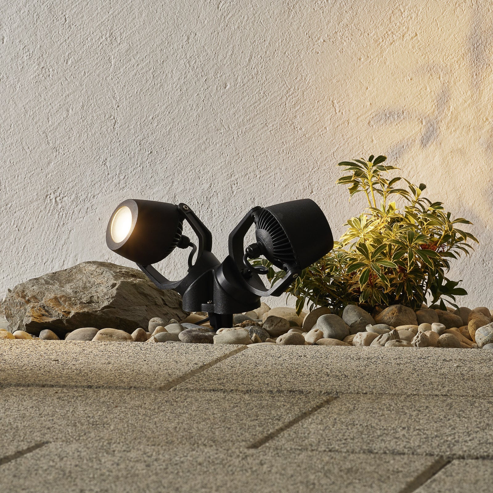 LED hagespot Minitommy 2-lys CCT svart IP66 forfra