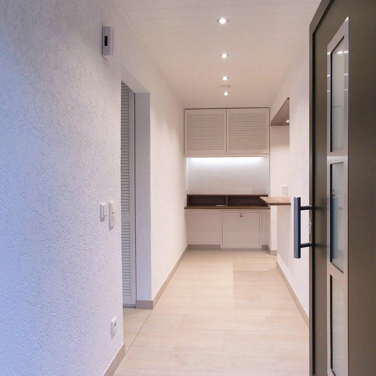 LED innbyggingsspot Acrux Ø9 cm svart CCT dimbar med synlig dekkring