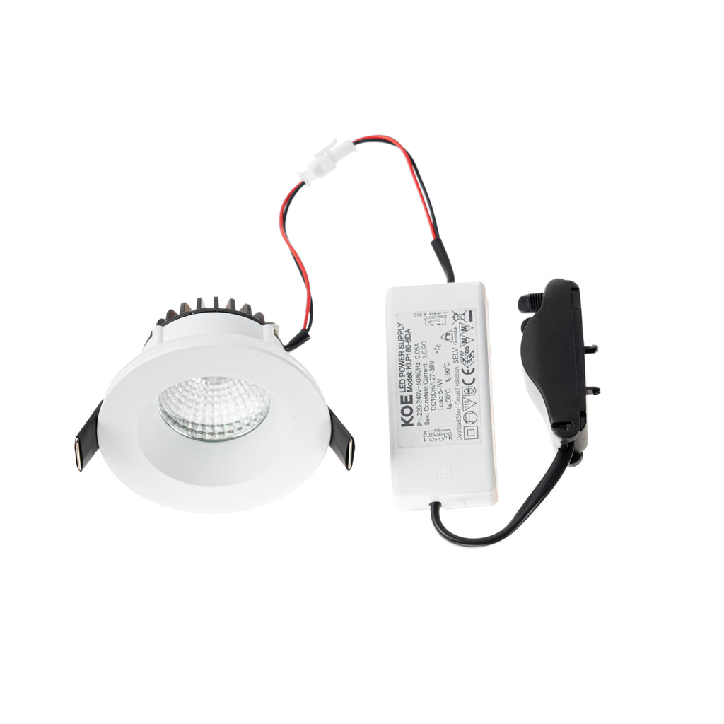 LED innbyggingsspot Aryx dimbar hvit IP65 6W 3000K Ø8,2 cm montert i tak
