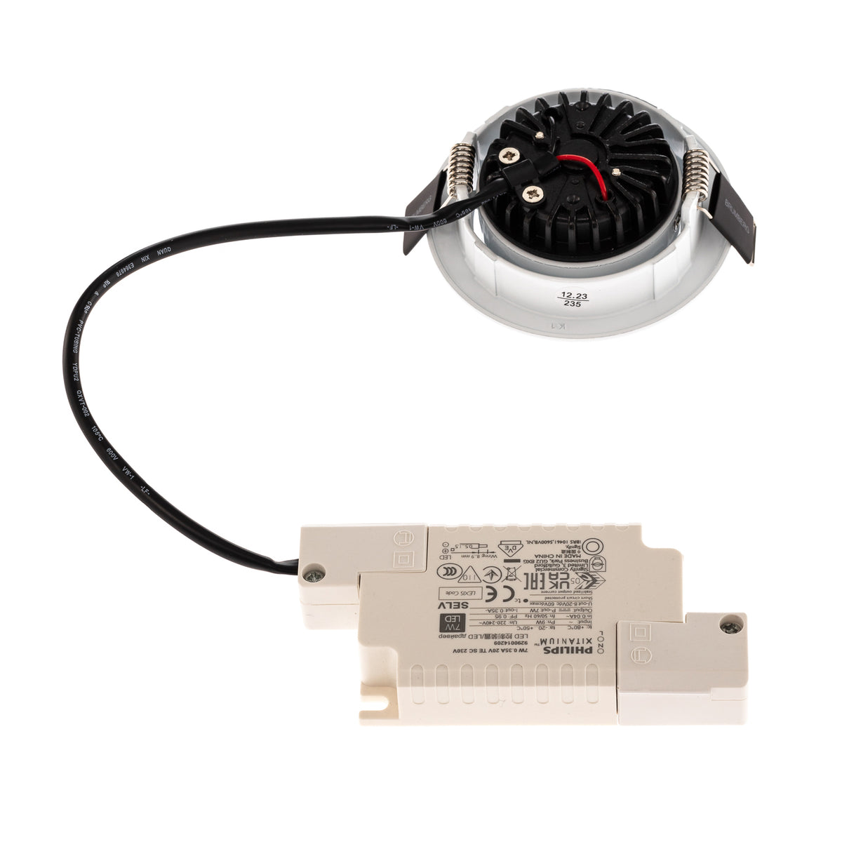LED innbyggingsspot BB03 svingbar dimbar hvit Ø8,2 cm 6W med fjærfeste