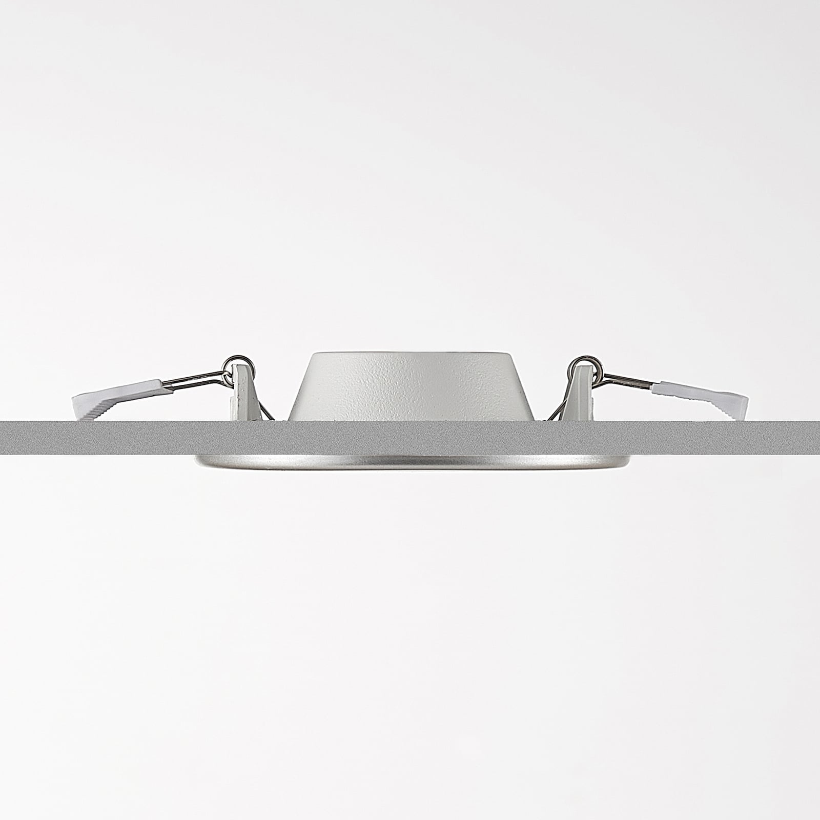 LED innbyggingsspot Cadance sølv rund dimbar CCT side