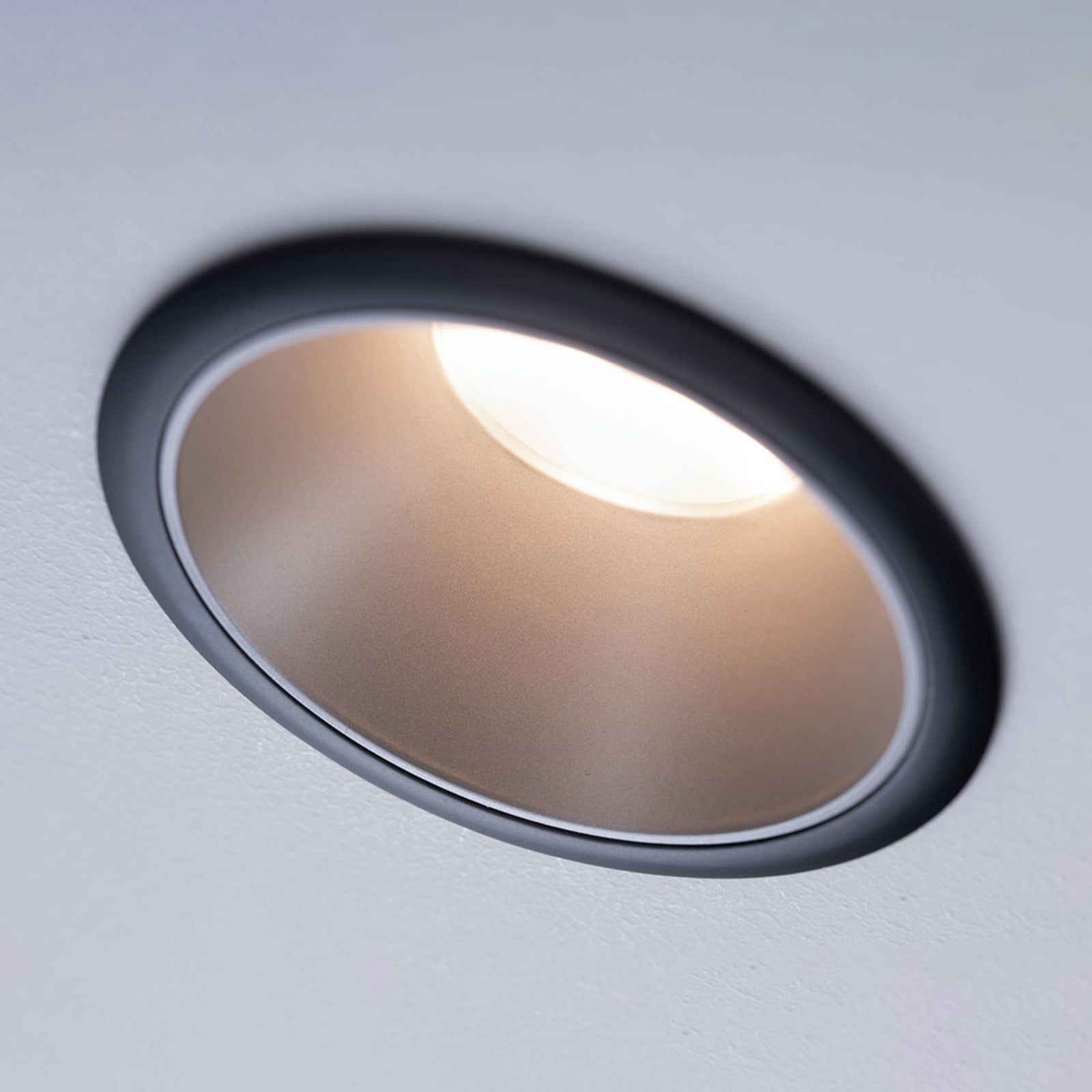 LED innbyggingsspot Cole dimbar sølv-svart IP44 Ø8,8 cm forfra