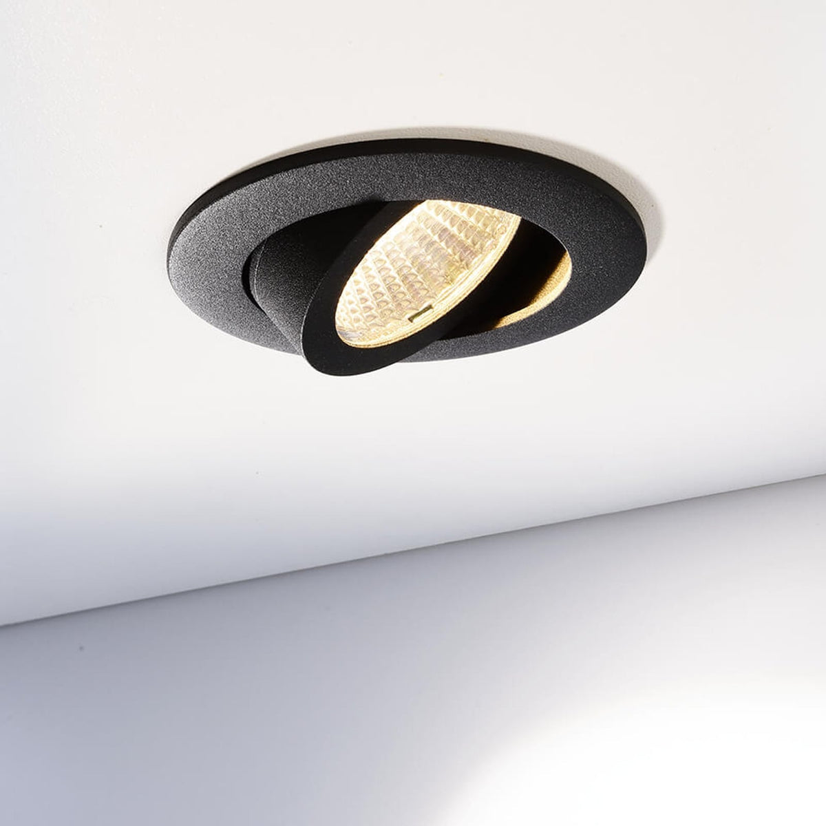 LED innbyggingsspot Dione dimbar hvit Ø8,2 cm bakside