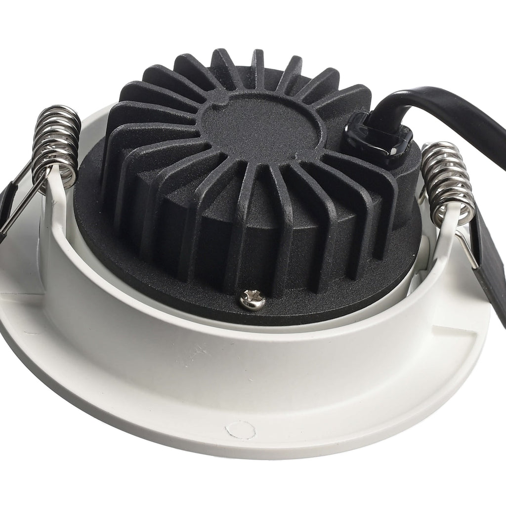LED innbyggingsspot Dione dimbar hvit Ø8,2 cm nærbilde