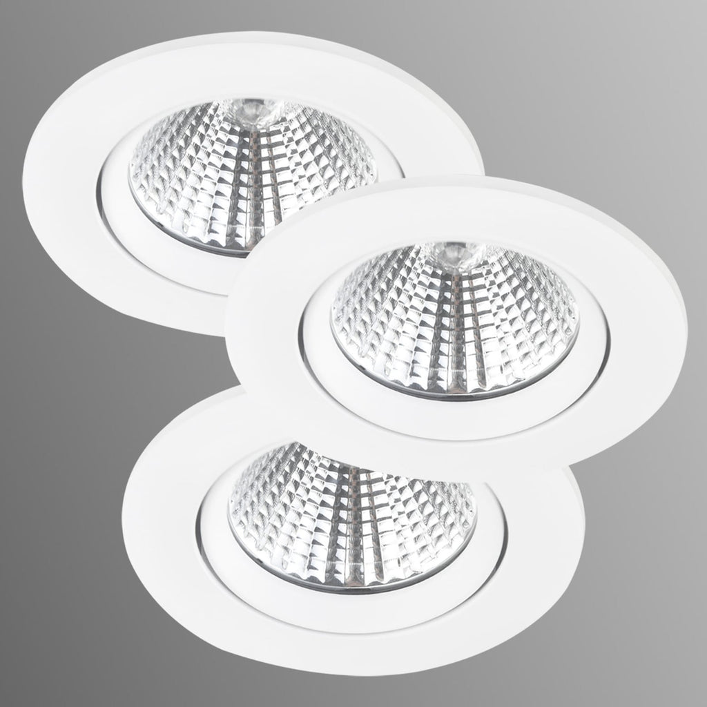 LED innbyggingsspot Freemont hvit montert i taket