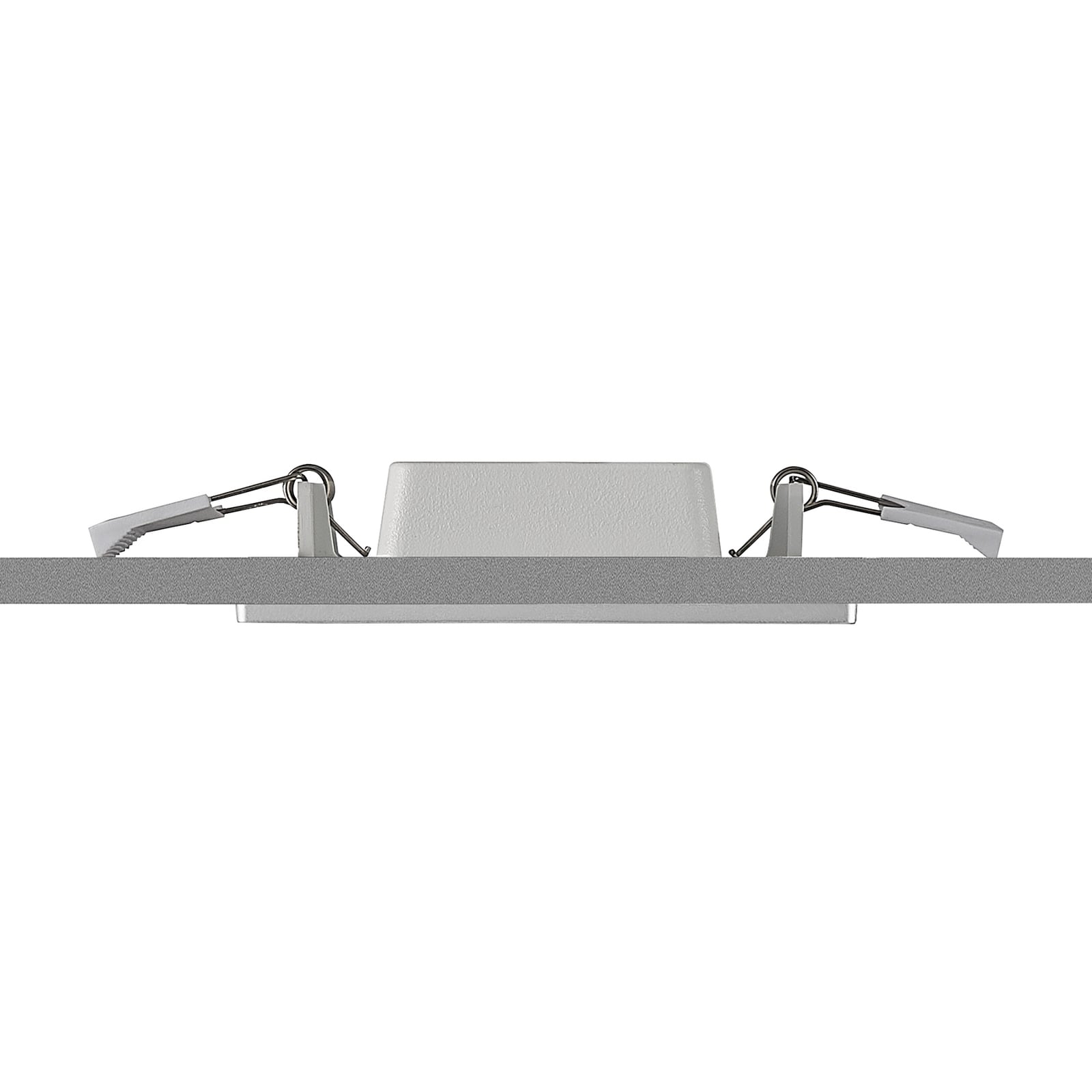 LED innbyggingsspot Helina sølv dimbar CCT IP44 lyser i tak