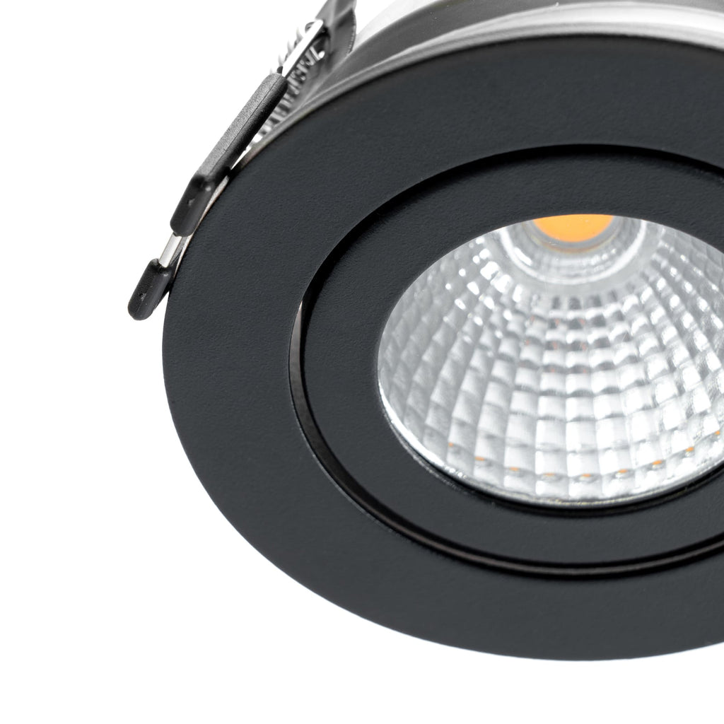 LED innbyggingsspot Jyra svart dimbar IP65 6W 3000K med monteringsdetaljer