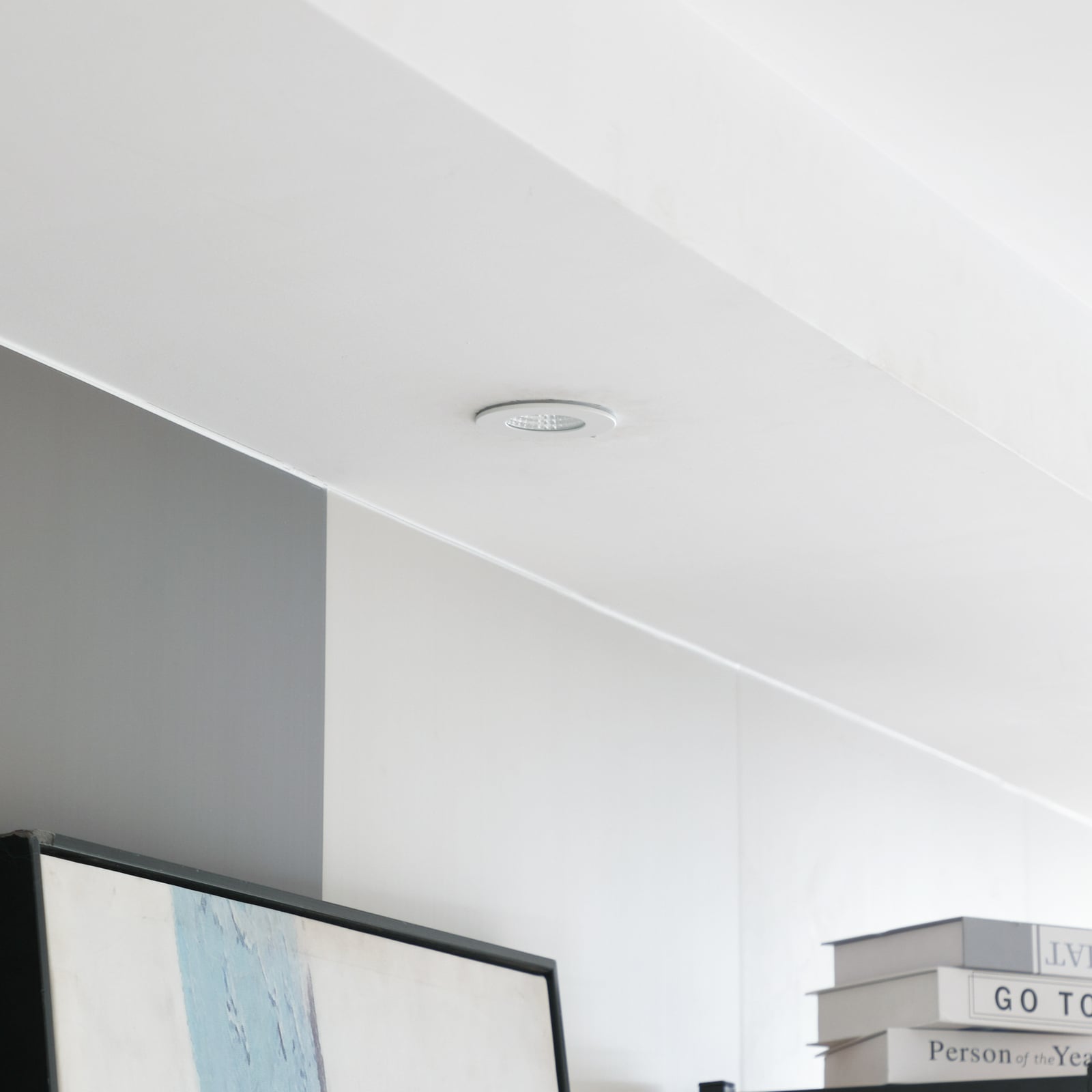 LED innbyggingsspot Lirin dimbar IP65 Ø7,9 cm 6W 2700K detalj av lampe