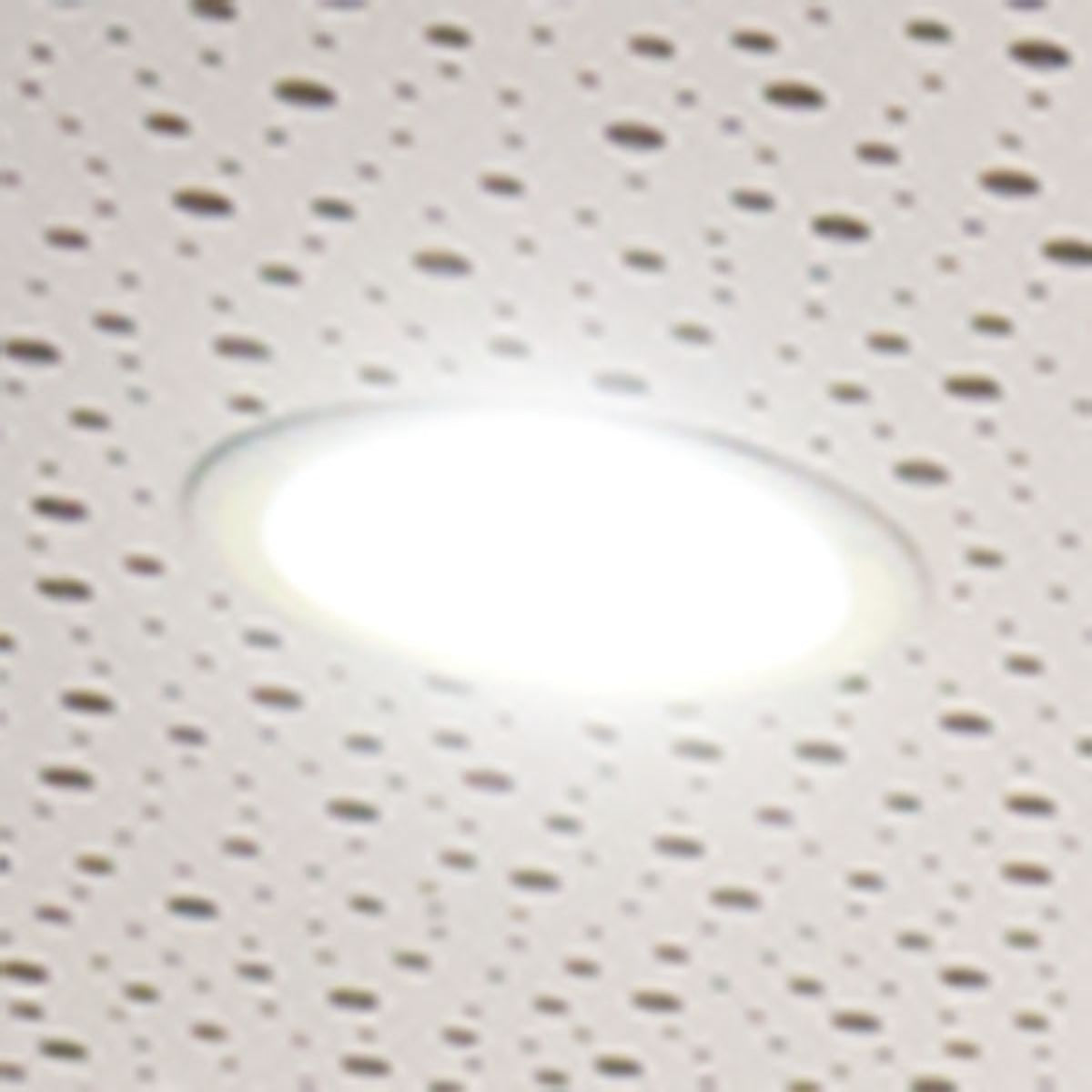 LED innbyggingsspot loda rund hvit Ø20 cm 25W 4000K IP44 montert i tak