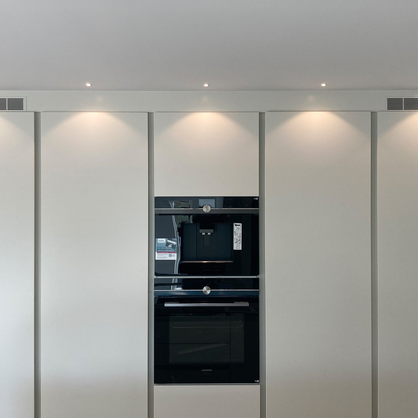 LED innbyggingsspot MiniOne Tilt dimbar hvit IP44 3W vinklet