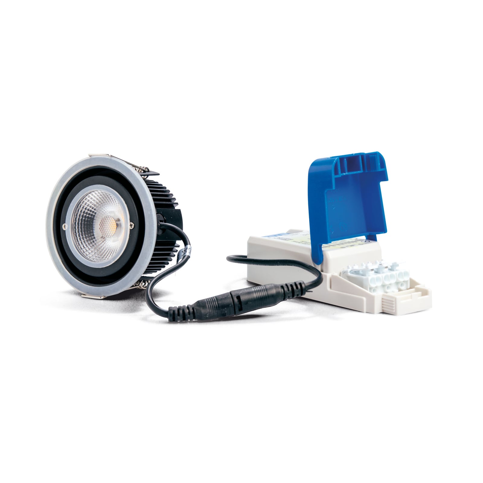 LED innbyggingsspot MULTIsun firkantet krom 8W IP65 dimbar - DOTLUX forfra