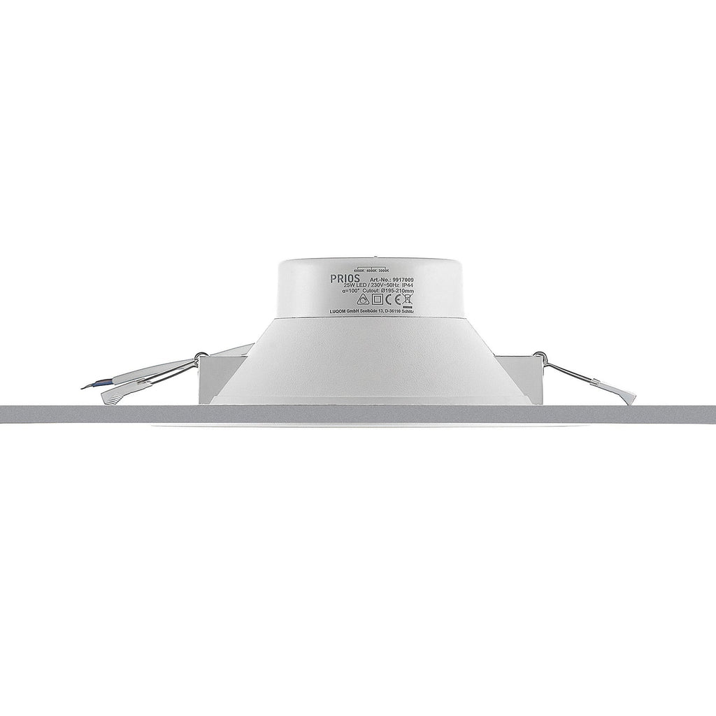 LED innbyggingsspot Rida 3-pack hvit i bruk i bad