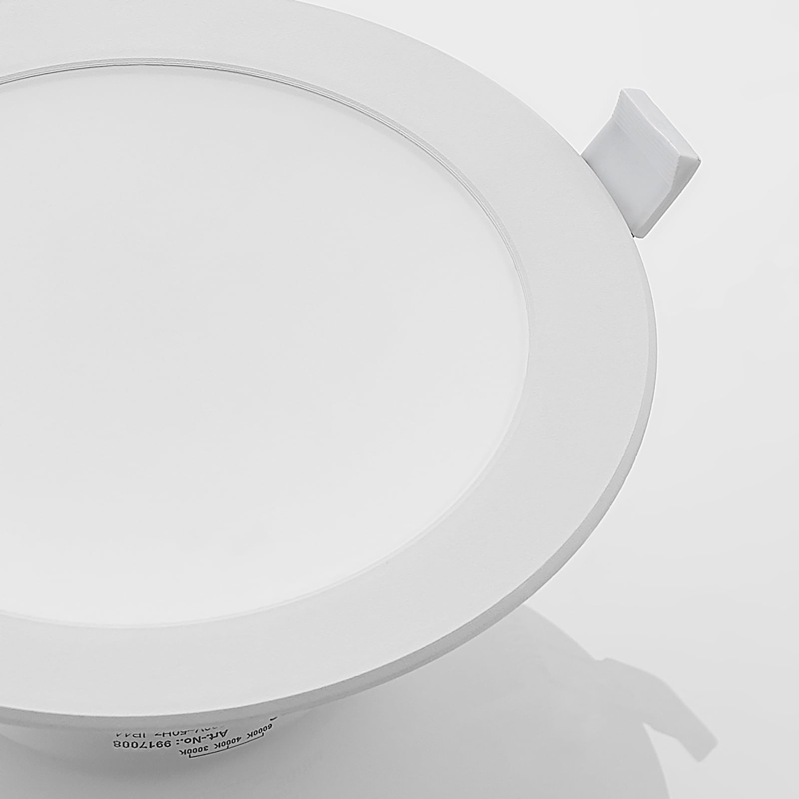 LED innbyggingsspot Rida hvit installasjonsdetalj