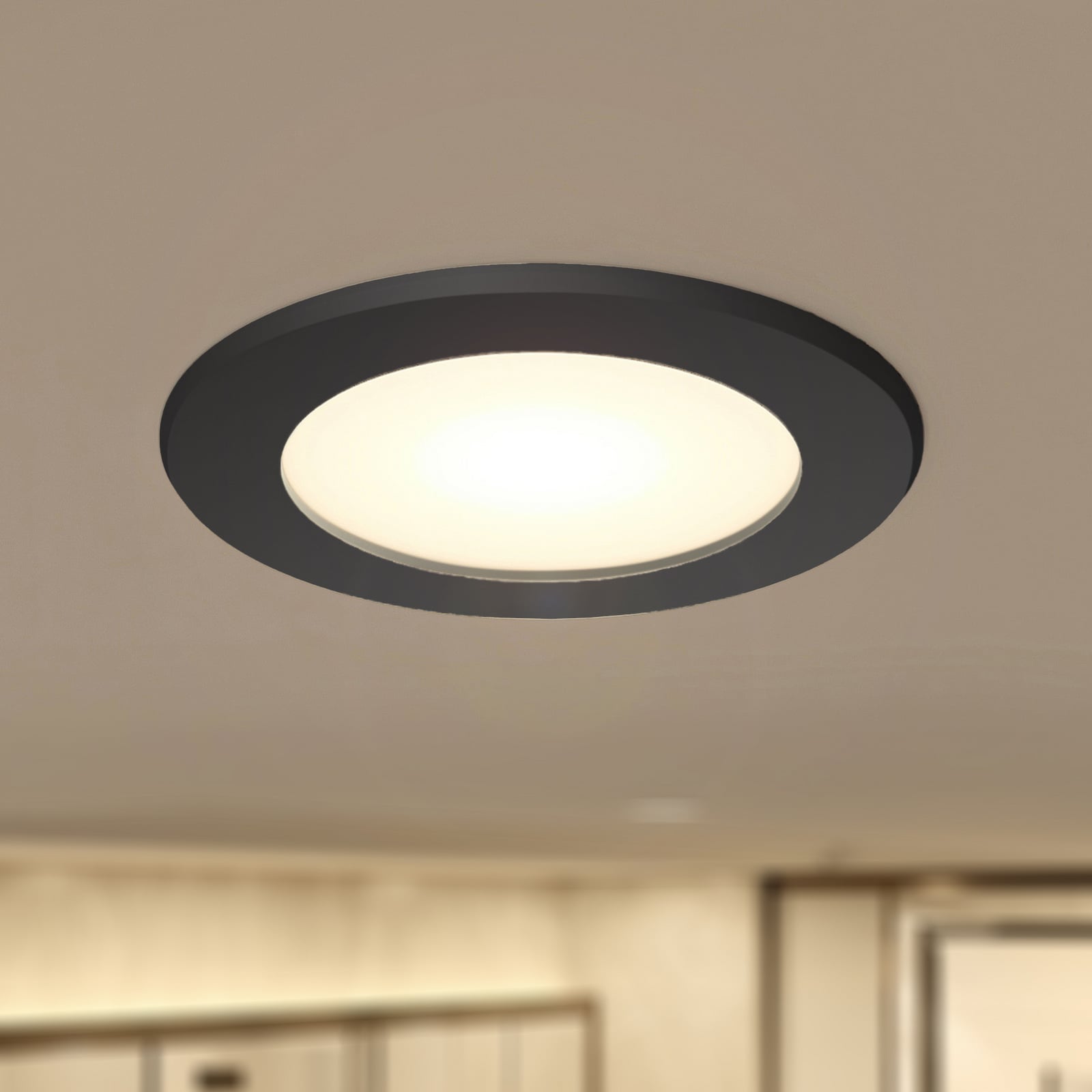 LED innbyggingsspot Rida svart Ø10 cm 7W CCT dimbar IP44 forfra