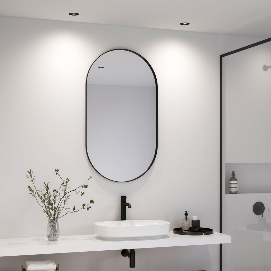 LED innbyggingsspot Rosalee svart IP65 CCT dimbar 7W nærbilde av lampe