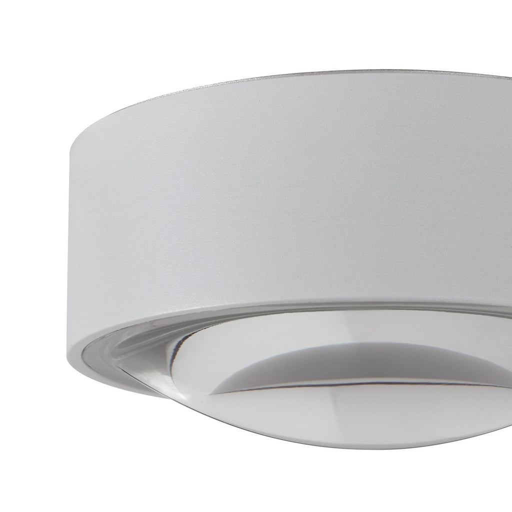 LED innbyggingsspot Siaka hvit aluminium Ø10,5 cm IP65 med lys på