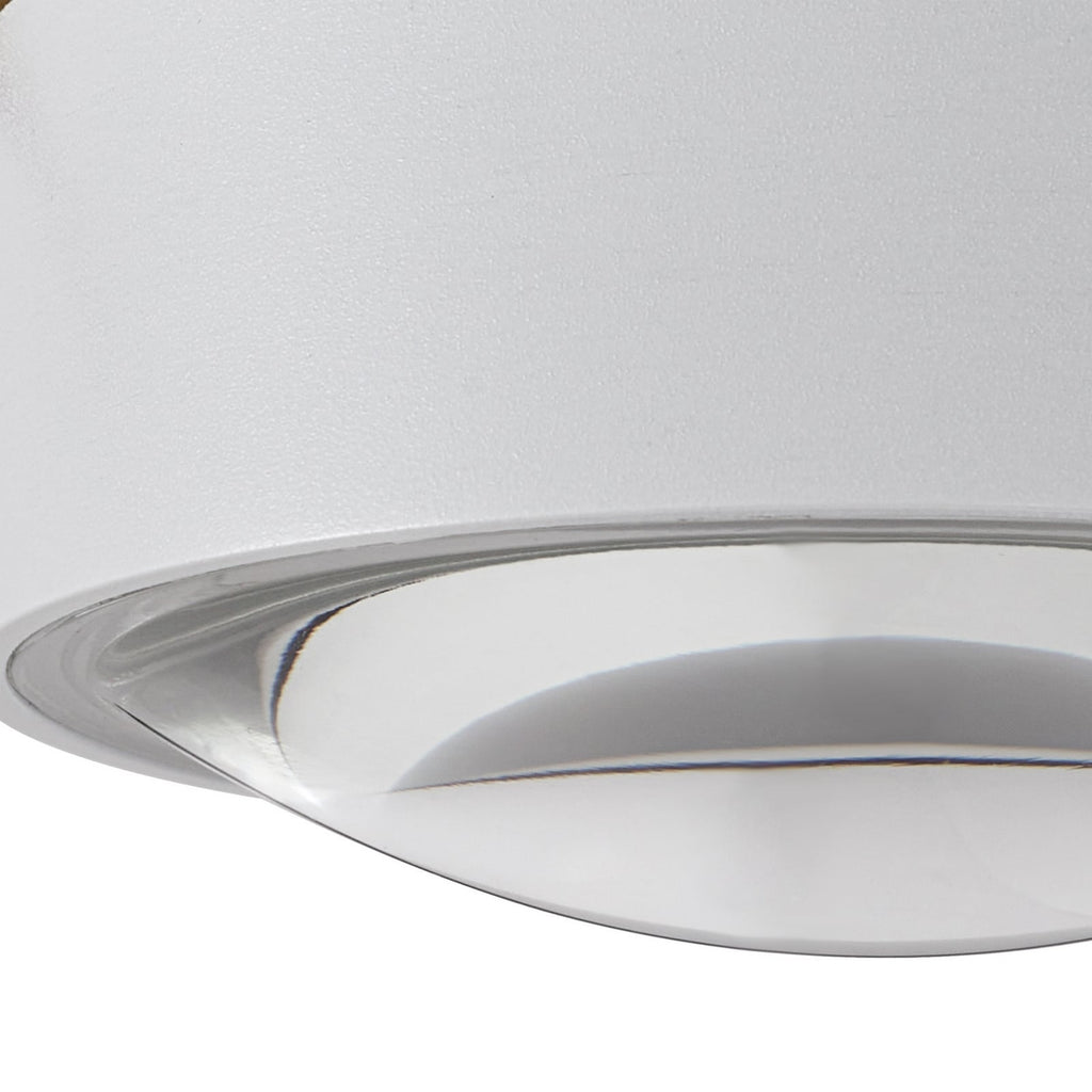 Sidevisning av LED innbyggingsspot Siaka hvit aluminium Ø10,5 cm IP65