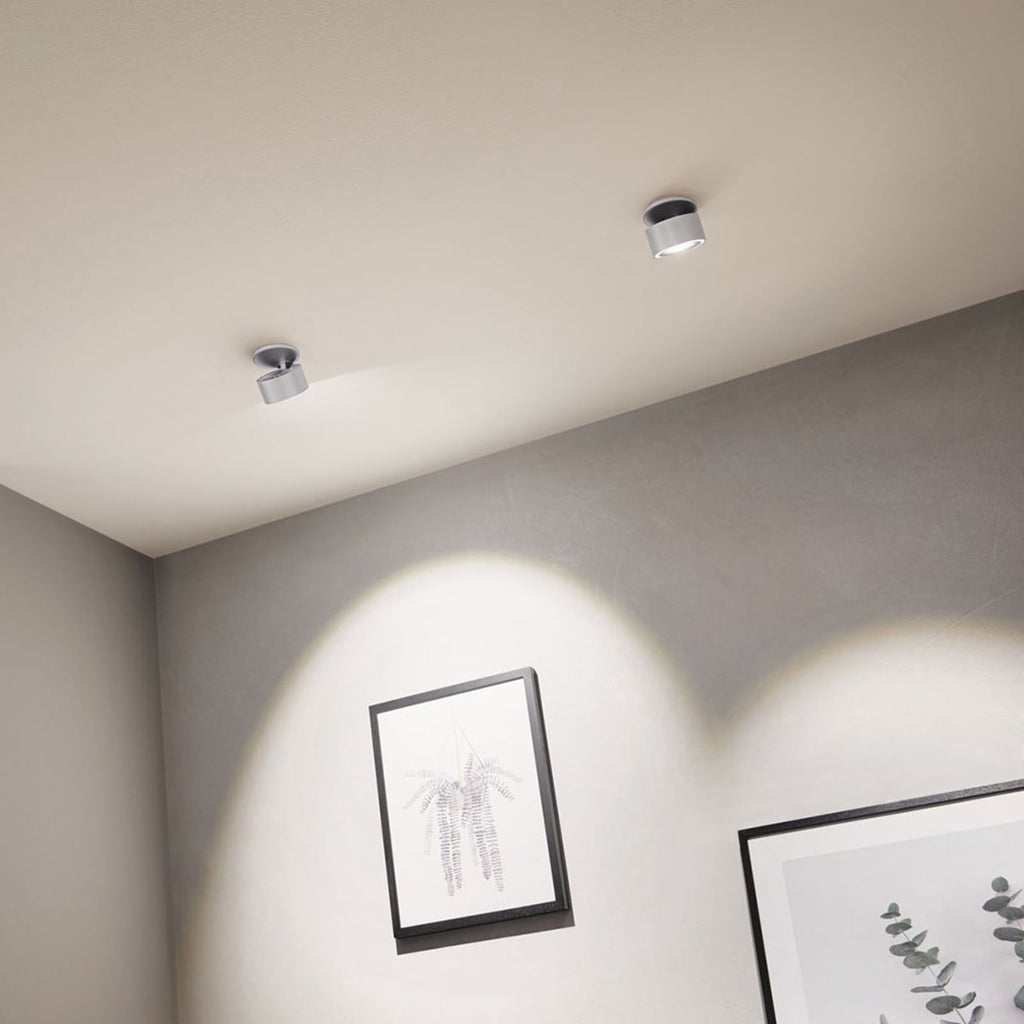 Detalj av LED innbyggingsspot Spircle matt krom svingbar