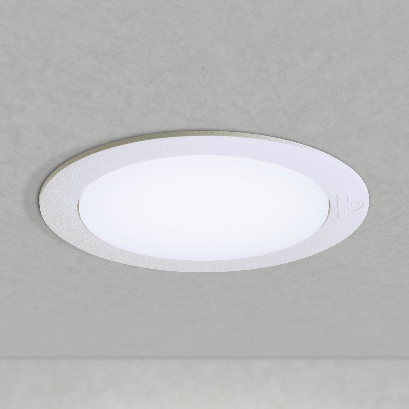 LED innbyggingsspot Teresa 160 GX53 CCT 3W IP55 hvit forfra