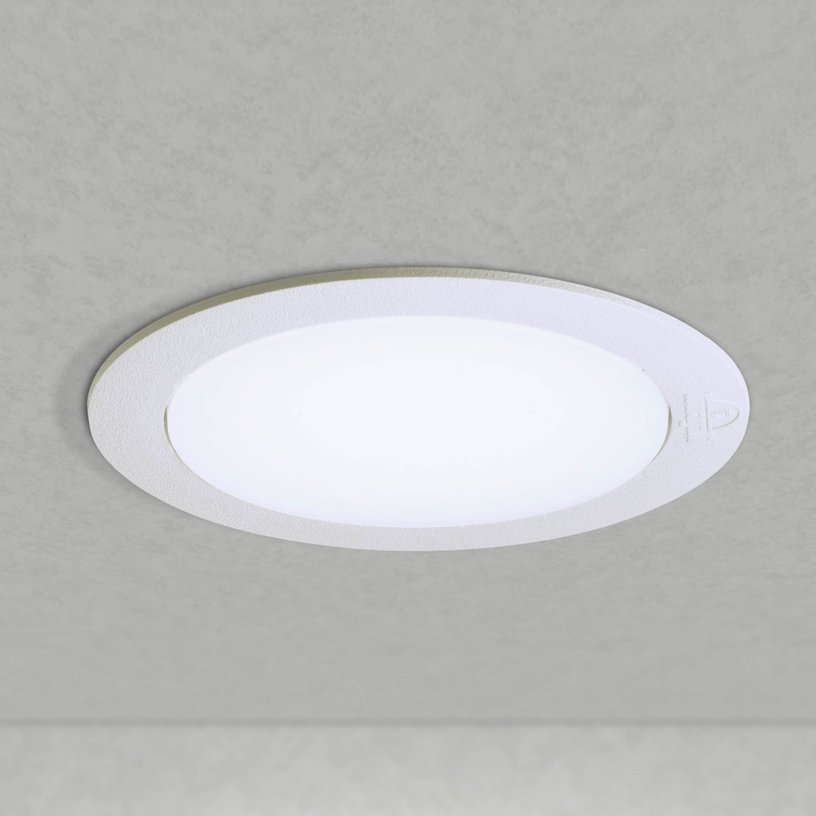 LED innbyggingsspot Teresa 160 hvit forfra