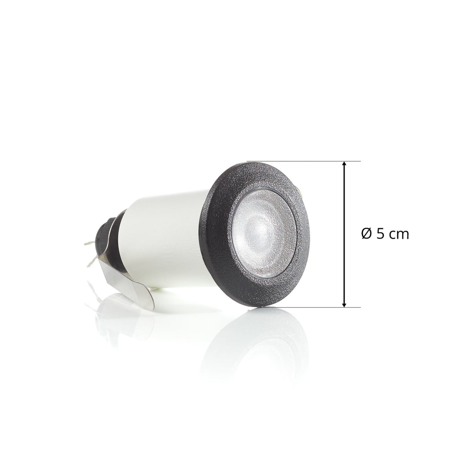 LED innbyggingsspot Teresa rund svart IP67 3000K montert i gulv