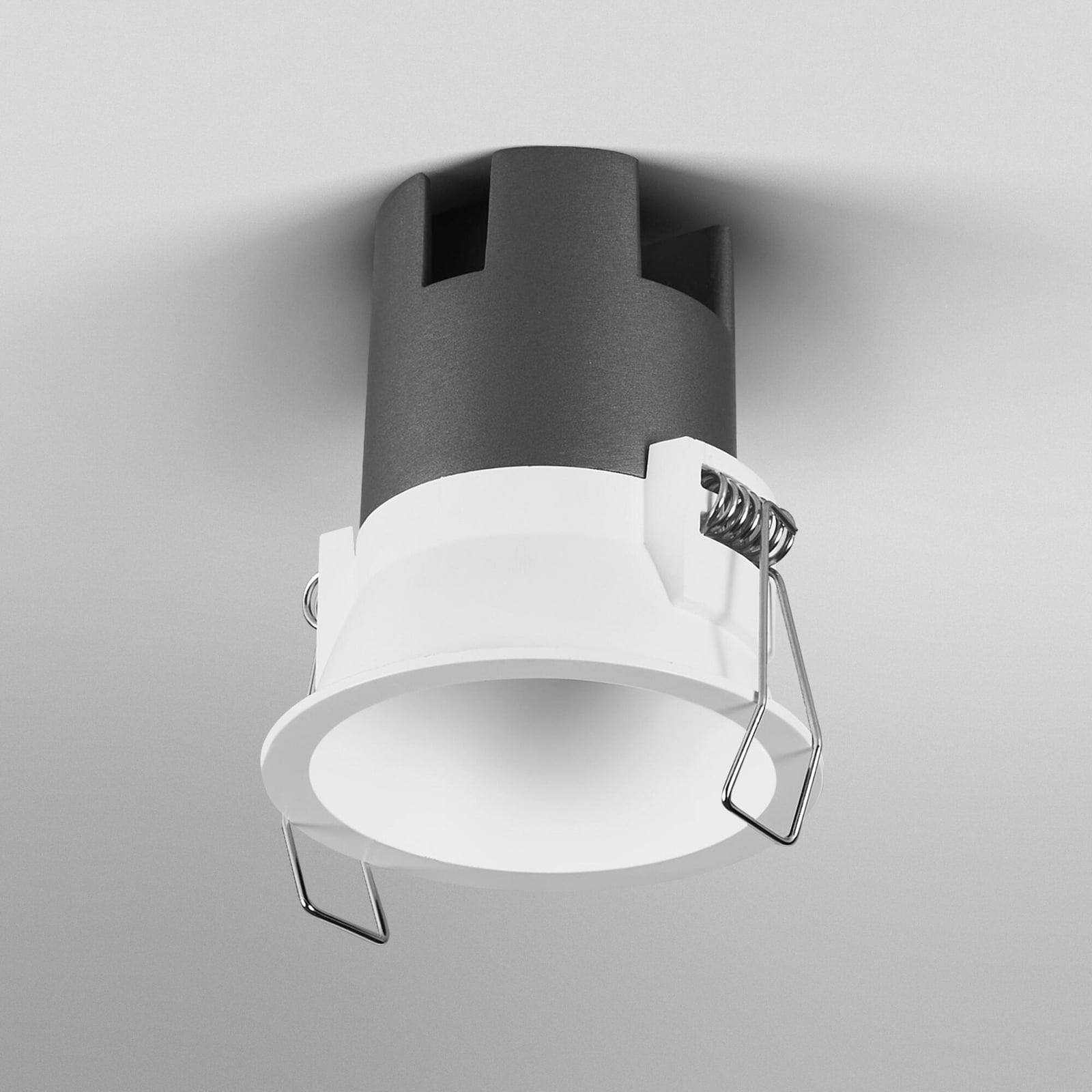 Detalj av LED innbyggingsspot TWIST hvit Ø7 cm 5W varmhvit IP20