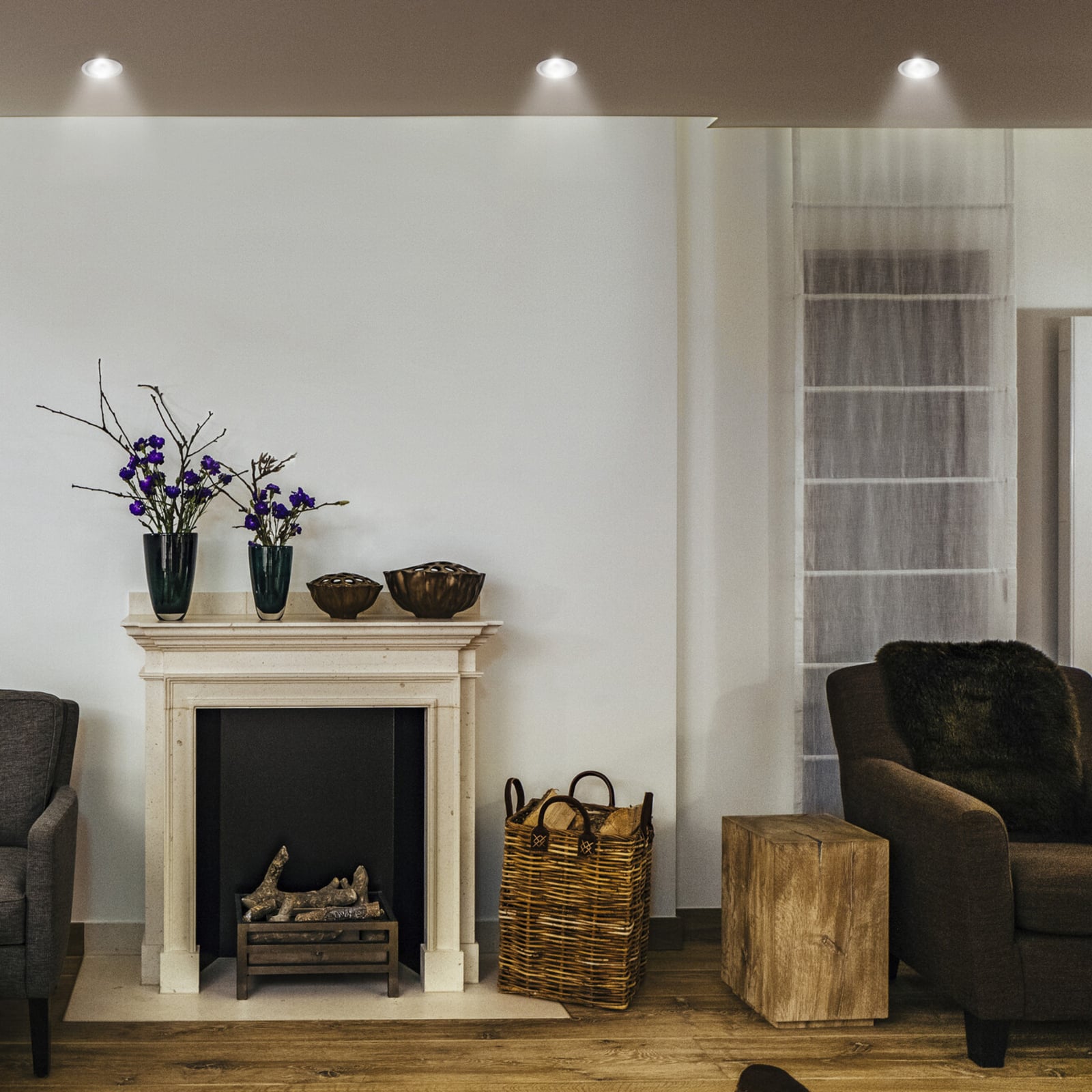 LED innbyggingsspot Twist svingbar Ø7 cm 4000K hvit/sølv bakside