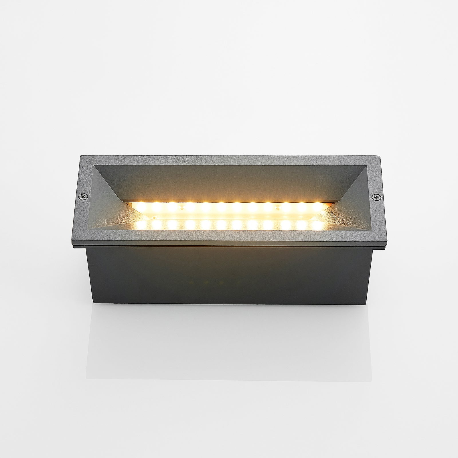 LED innfellingsvegglampe Jaano montert utendørs