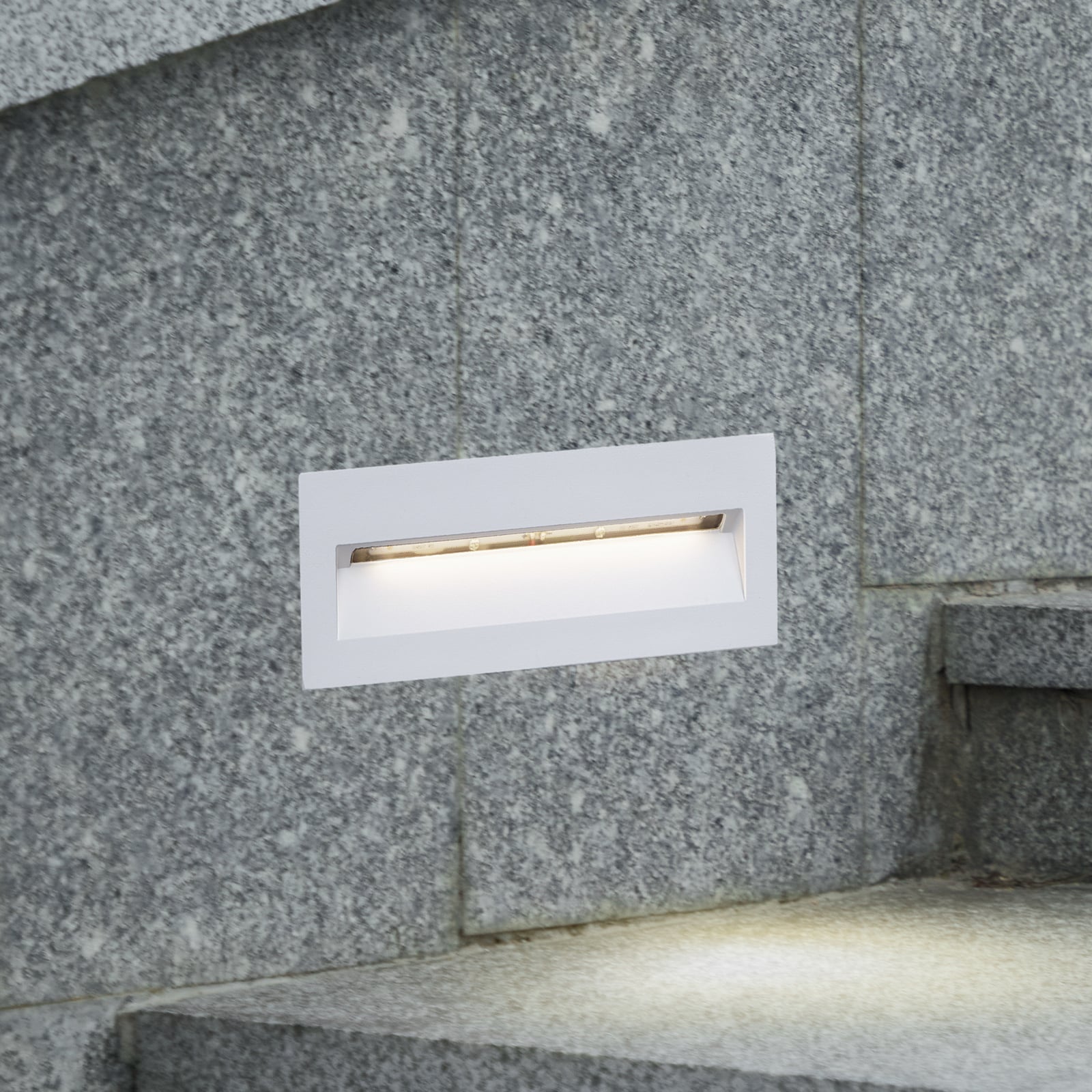 LED innfellingsvegglampe Loya hvit matt aluminium forfra