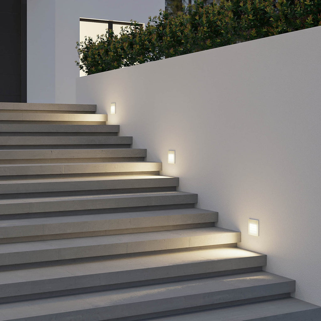 LED innfelt vegglampe Zamo raster hvit dimbar IP65 bakside