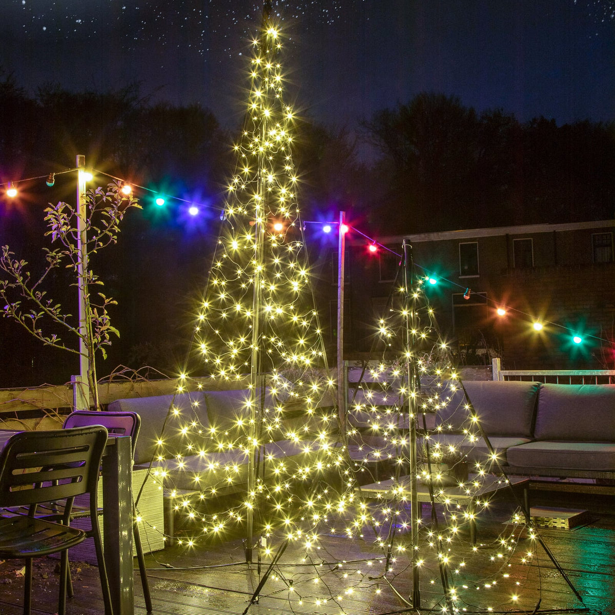 LED-juletre med mast 240 blinkende LED 200 cm IP44 - Fairybell nærbilde av mast