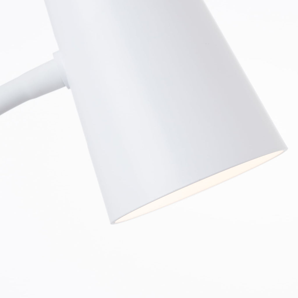 LED klemmelampe Adda hvit dimbar 7W 580 lm varmhvit nærbilde av klemme