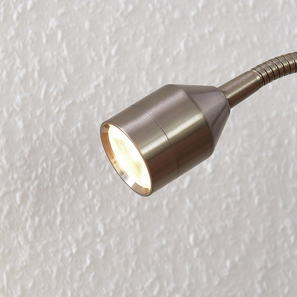 LED klemmelampe Djamila matt nikkel fleksarm med bryter på kabel