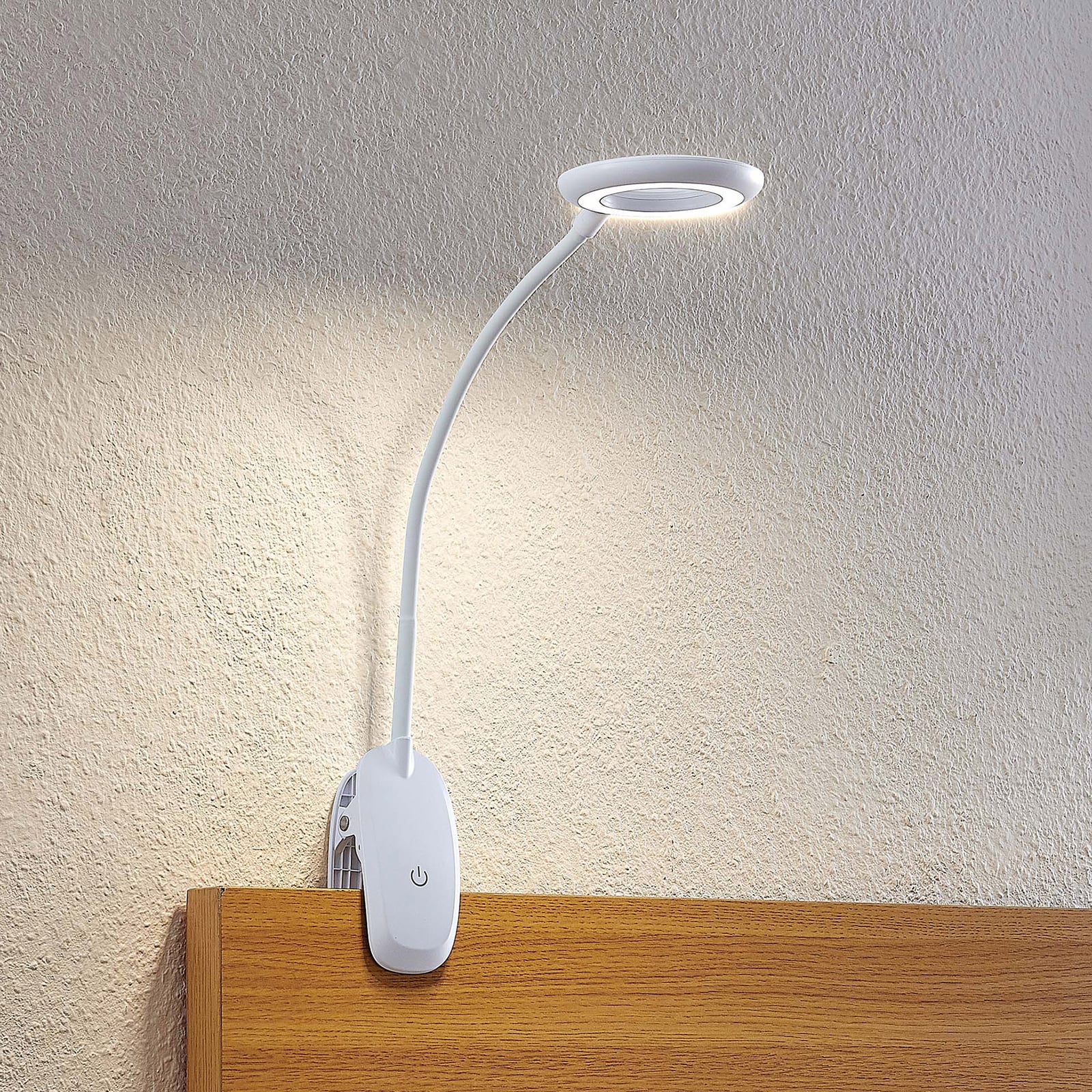 LED klemmelampe Harumi hvit med batteri USB dimbar forfra