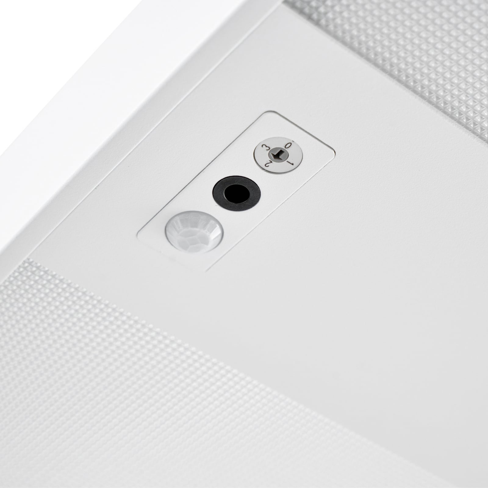 Lysutslipp fra LED klemmelampe Logan dimbar med sensor hvit 90W