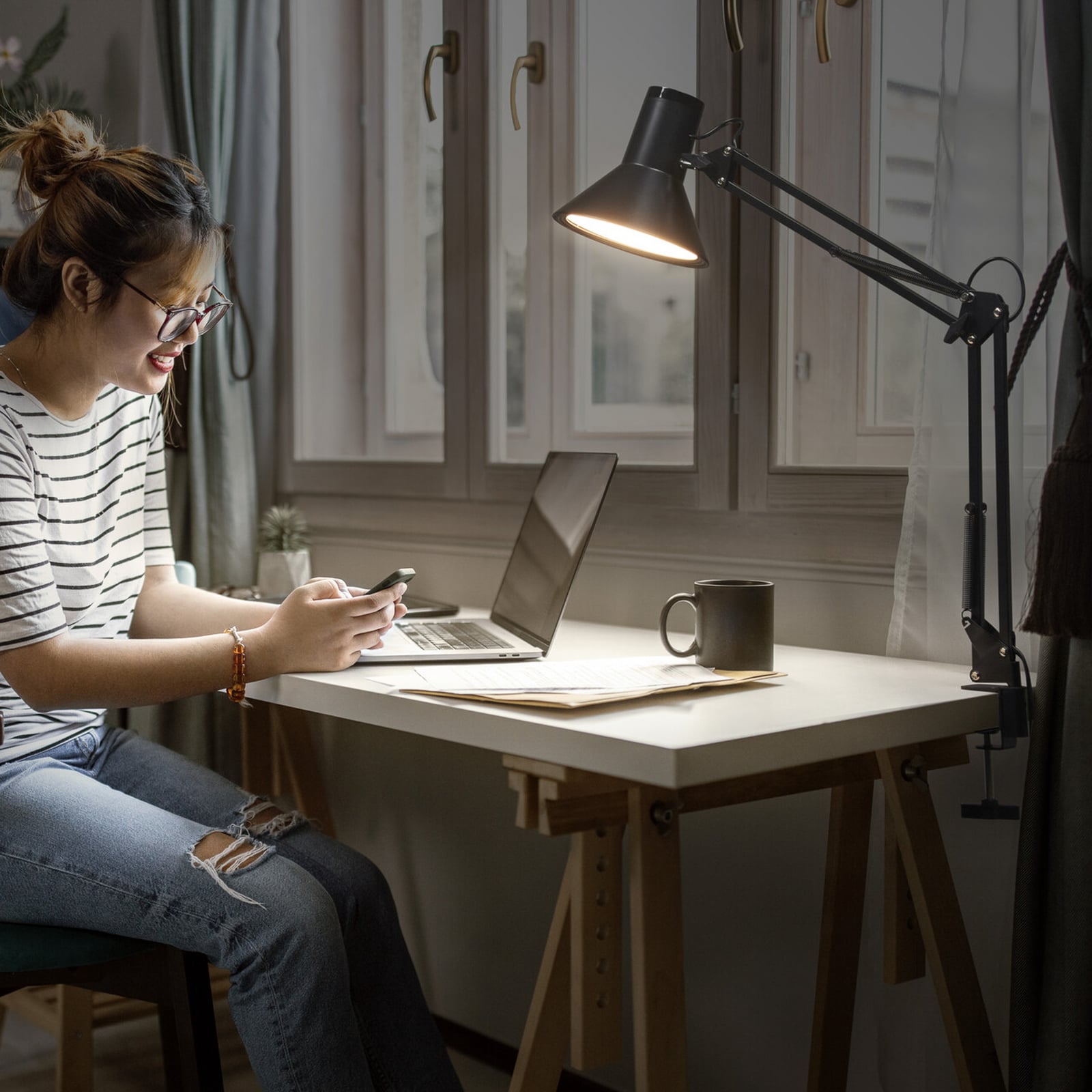 Bakside av LED klemmelampe Office Line Desk Retro svart dimbar 9W