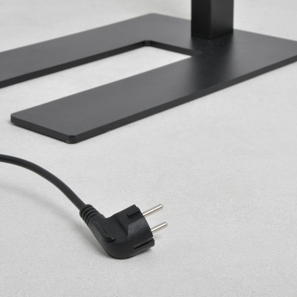 LED kontor-gulvlampe Logan Basic dimbar svart 60W kabel og bryter