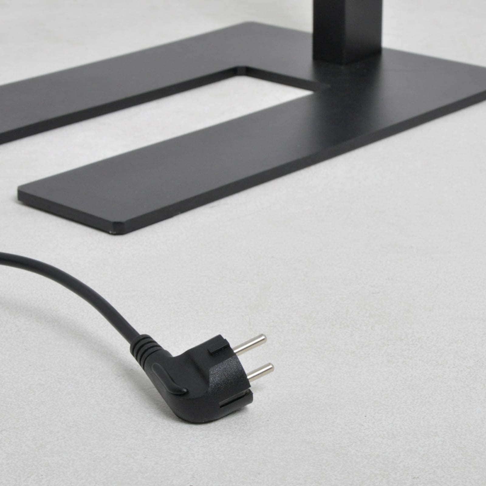 LED kontor-gulvlampe Logan Basic dimbar svart 60W kabel og bryter