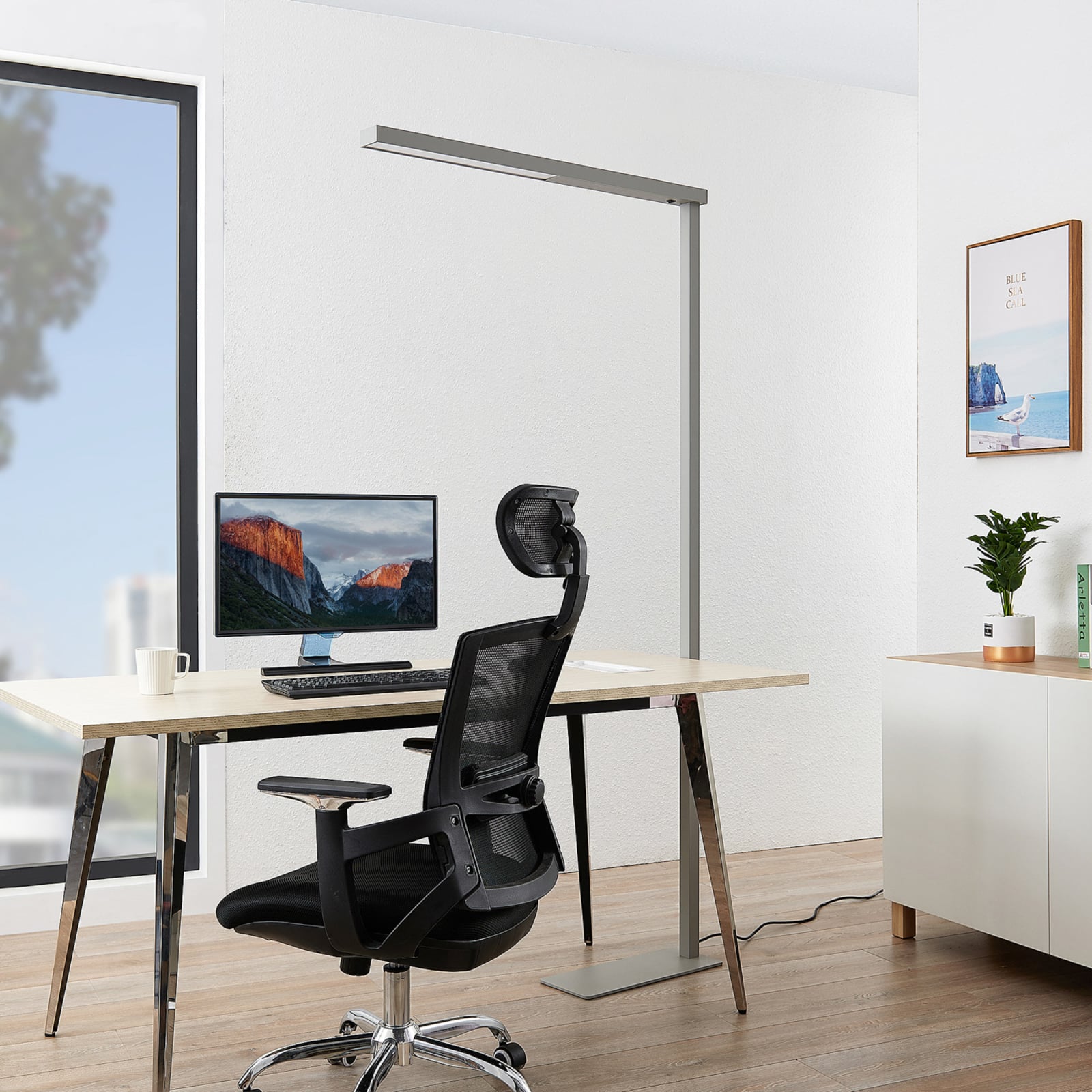 LED kontor-gulvlampe Tamilo sølv metall bakside